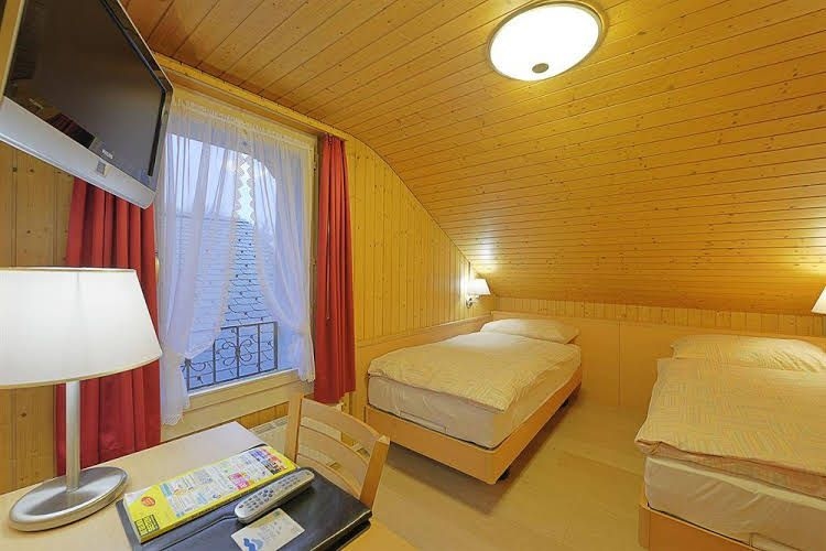 Rossli Holiday Apartment0
