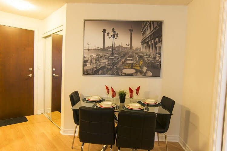 Maplewood Suites - Square One3
