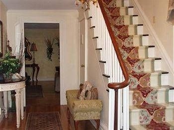 Scranton Seahorse Inn4