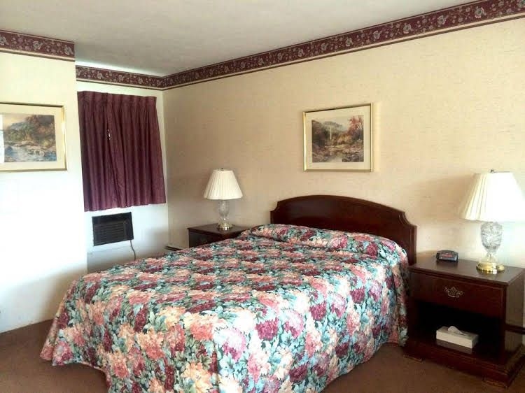 Sunrise Motel4