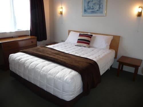 Superior One-Bedroom Apartment