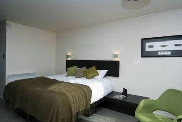 Lake Hawea Hostel1