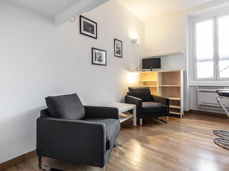 Tibaldi Apartment0