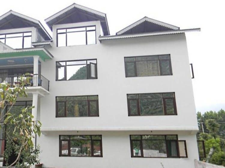 Apple Orchid Resort4