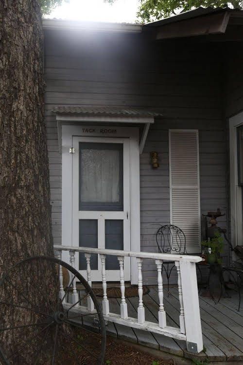 Munzesheimer Manor Bed & Breakfast2