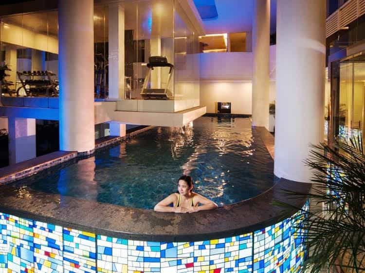 โรงแรมบลู สกาย เปตามบุราน โรงแรมบลู สกาย เปตามบุราน