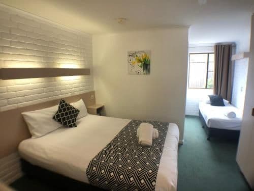 Standard Queen Room
