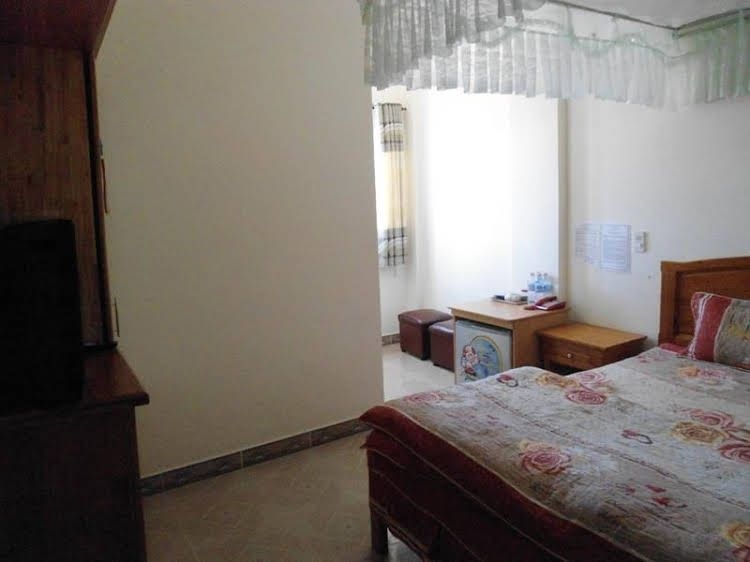 Lap Truong Son Hotel1