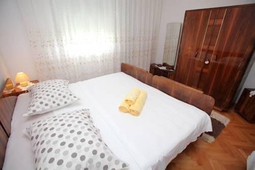 Apartment Tinel0