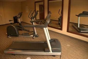 โรงแรมฮอลิเดย์ อินน์ เอ็กซ์เพรส แอนด์ สวีท โกลบ บาย ไอเอชจี (Holiday Inn Express & Suites Globe By IHG)4
