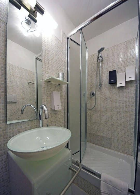 Vatican Roman Suite4