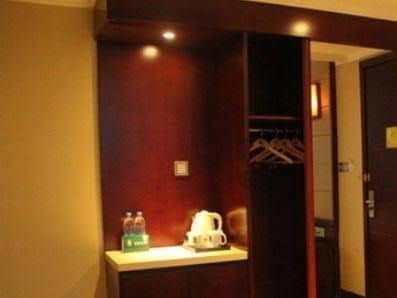 GreenTree Inn Guangdong Guangzhou Changlong North Gate Hotel GreenTree Inn Guangdong Guangzhou Changlong North Gate Hotel