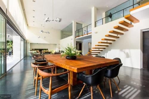 Five-Bedroom Villa - Beach Front
