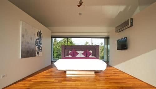 Five-Bedroom Villa - Beach Front