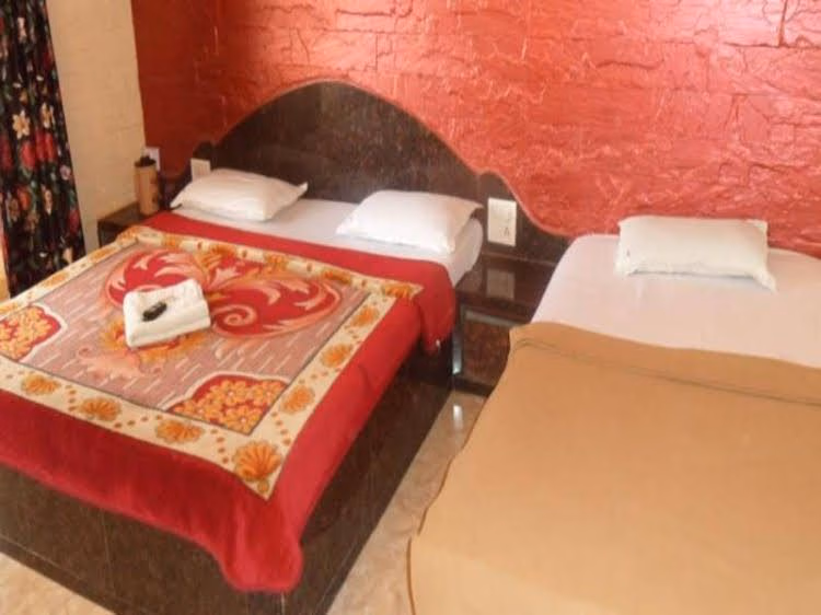 Hotel Royal Residency2