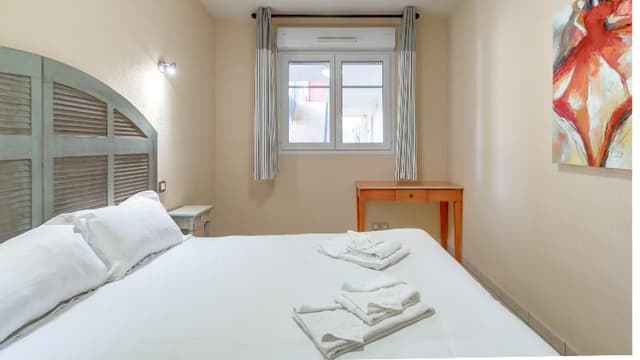 APARTMENT CAPACITY 8 THREE BEDROOMS