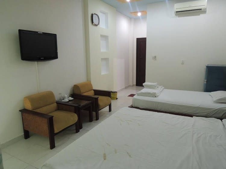 Phan Long Hotel2