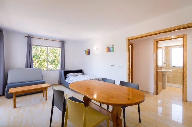 APARTMENT CAPACITY 5 TWO BEDROOMS