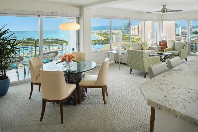 SUITE SUPERIOR OCEAN VIEW
