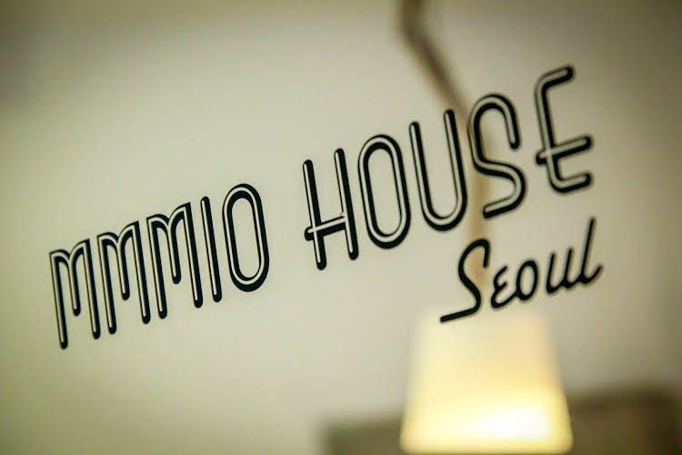 Mmmiohouse0
