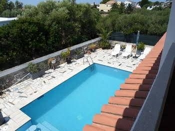 Villa Tino0