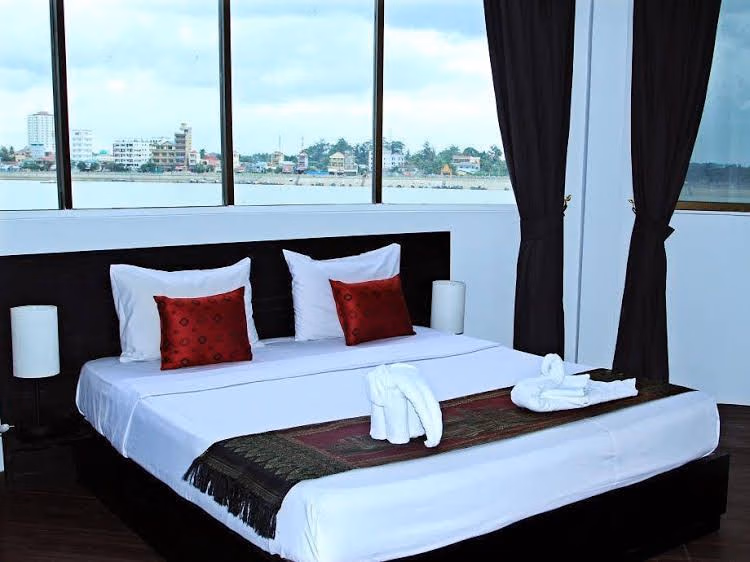 River Star Hotel2