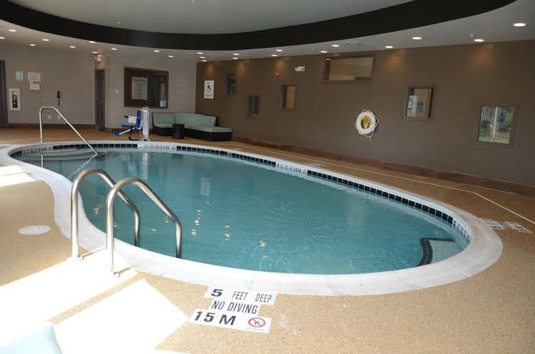 Holiday Inn Express & Suites Cheektowaga North East0