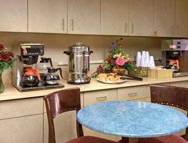 American Atlanta Inn and Suites3
