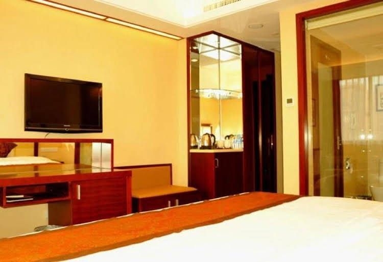 Shenzhen Guest House ( Ying Bin Tower)0