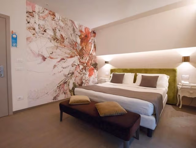 DOUBLE KING SIZE BED