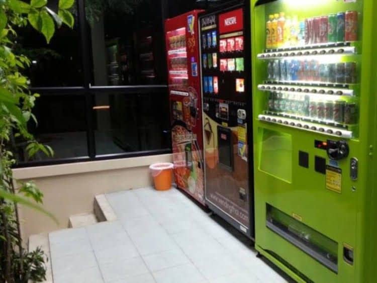 Maxhouse & Cafe @ Vibhavadi 54 Maxhouse & Cafe @ Vibhavadi 54