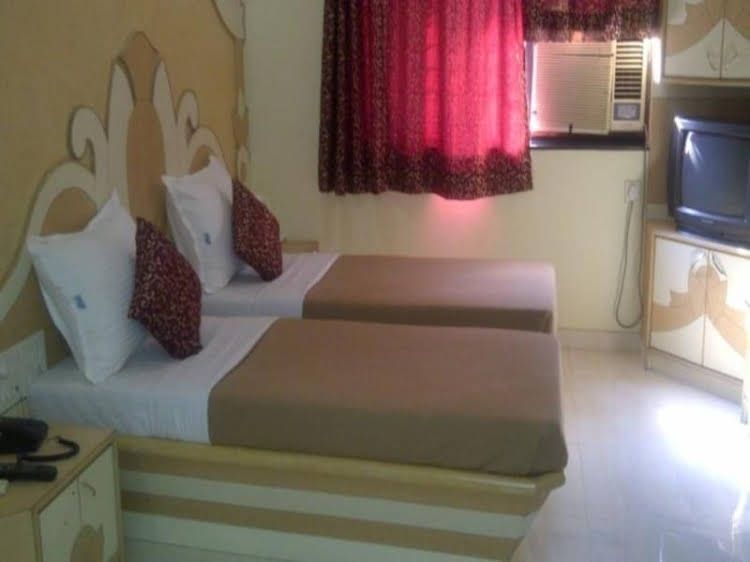 Hotel Om Sai Palace1