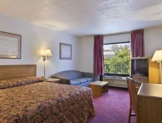 Travelodge Alamo / Riverwalk / Convention Center0