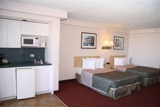 Magnuson Hotel Clearwater Beach2