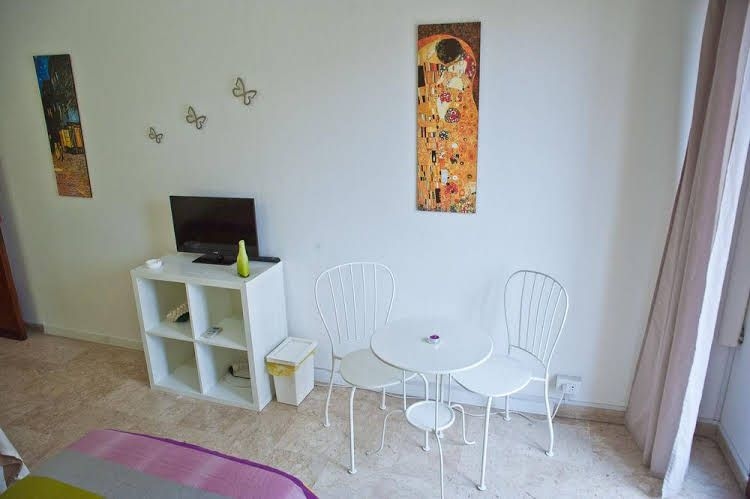 Papillon BnB4