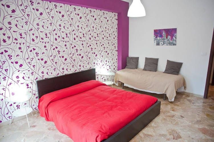 Papillon BnB2