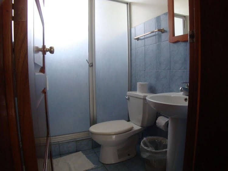 Hotel La Guaria Inn & Suites3