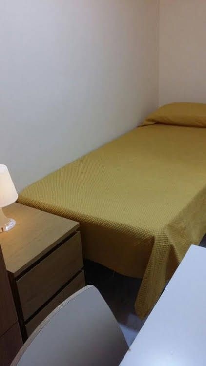Lanza Rooms0