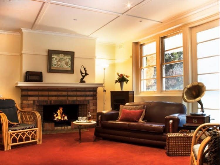 ลินาเกอร์อาร์ตเดโค ห้องพยาบาล (Linaker Art Deco Nurses Quarters)2