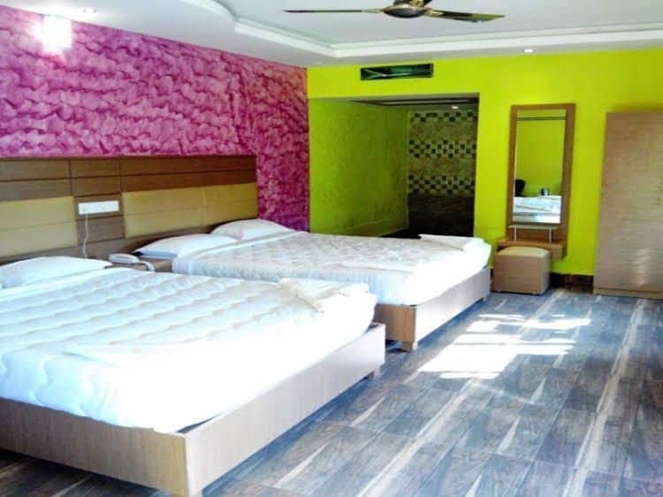 Chola Hotel & Resorts Chola Hotel & Resorts