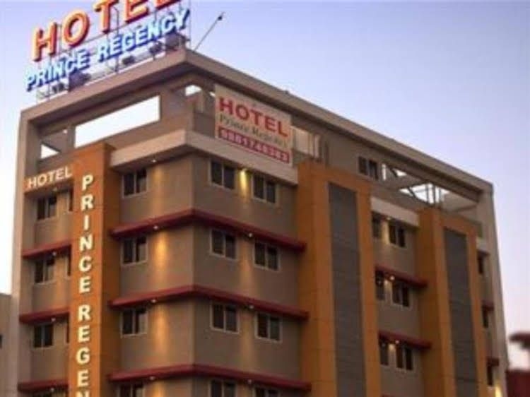 Hotel Prince Regency4