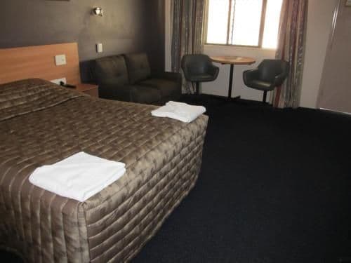 Standard Queen Room