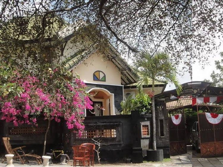 Jimbaran Garden Homestay Bali Jimbaran Garden Homestay Bali