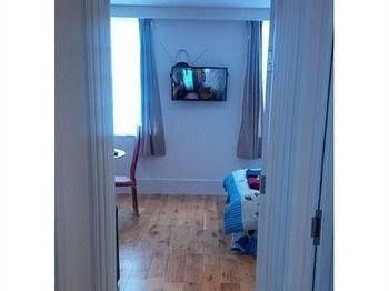 Baker Street Apartments1