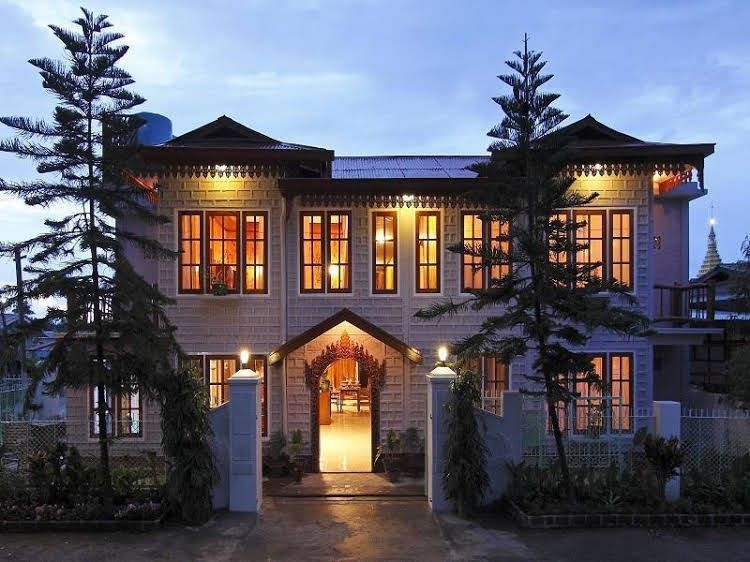 Golden Empress Hotel4