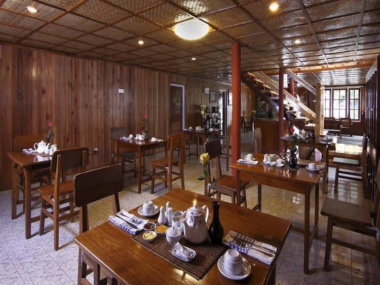 Golden Empress Hotel1
