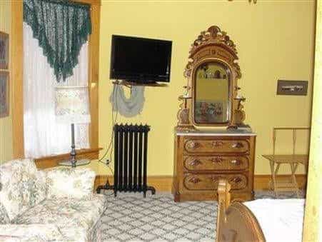 Ferris Mansion Bed and Breakfast