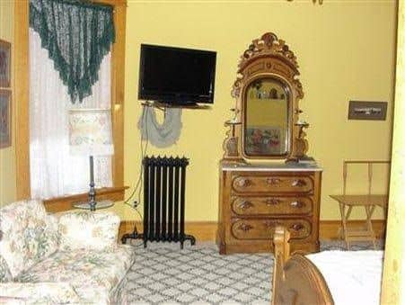 Ferris Mansion Bed and Breakfast Ferris Mansion Bed and Breakfast