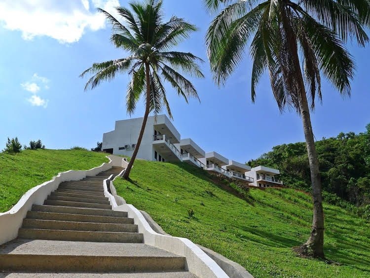 The Resort Bayview Hotel0