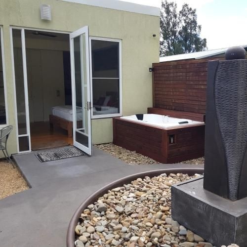 Deville At Healesville2